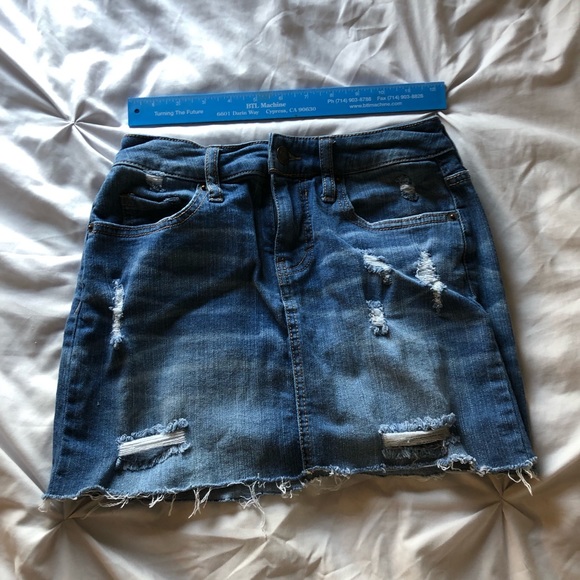 denim mini skirt - Picture 1 of 3